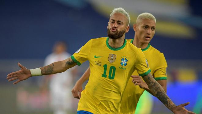 南美区预选赛：内马尔领衔巴西晋级世界杯毫无悬念