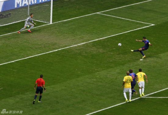 范佩西进球是巴西世界杯历史第100个失球