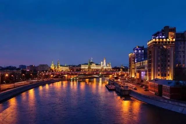 莫斯科之夜：范克莱本的指尖缓缓流出的冷战